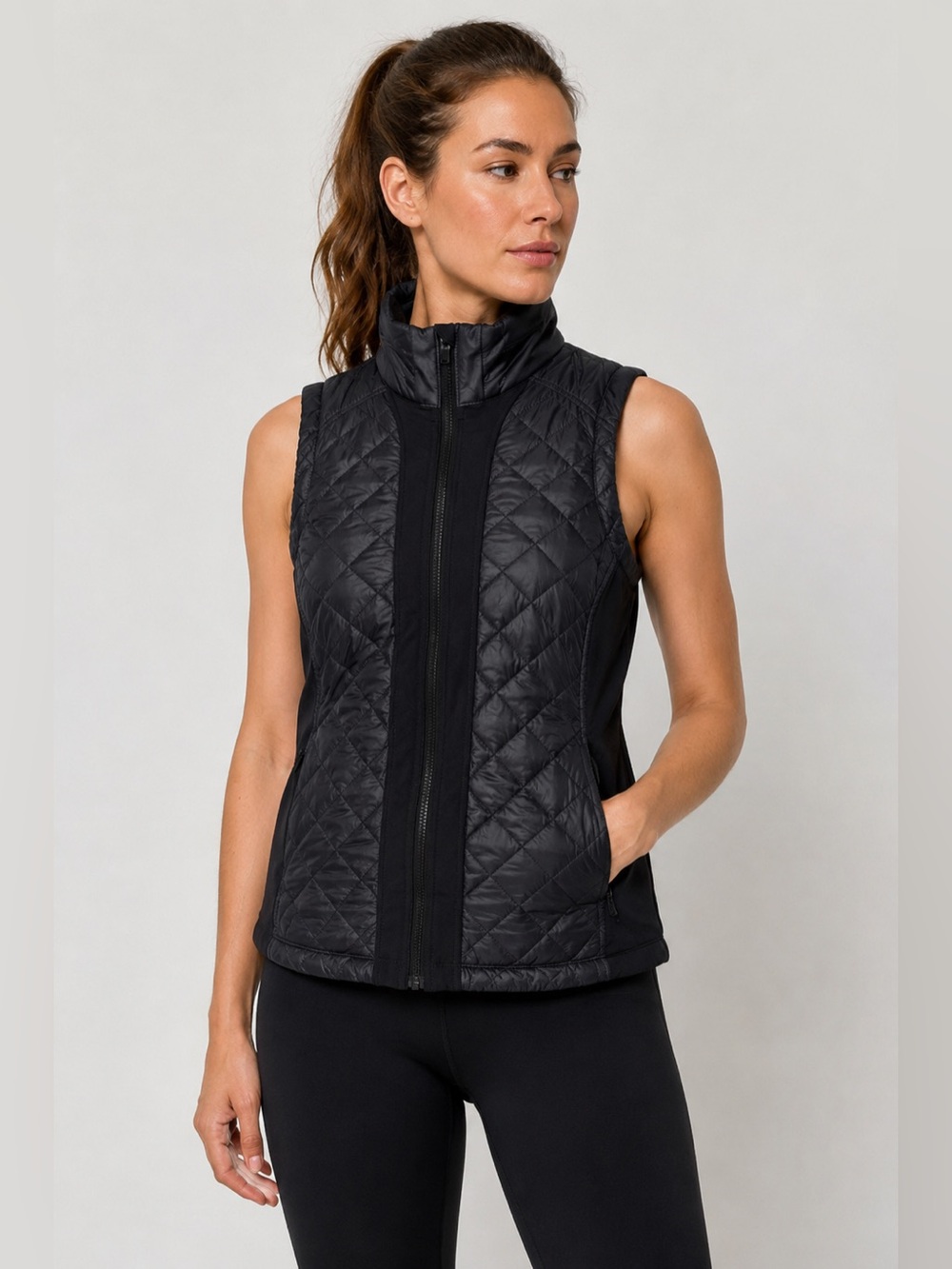 Athleta Quilted Vest Womens Small Black Full Zip Lightweight Puffer Athleisure